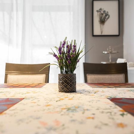 Comfortable Spacious House With Parking Броссар Экстерьер фото
