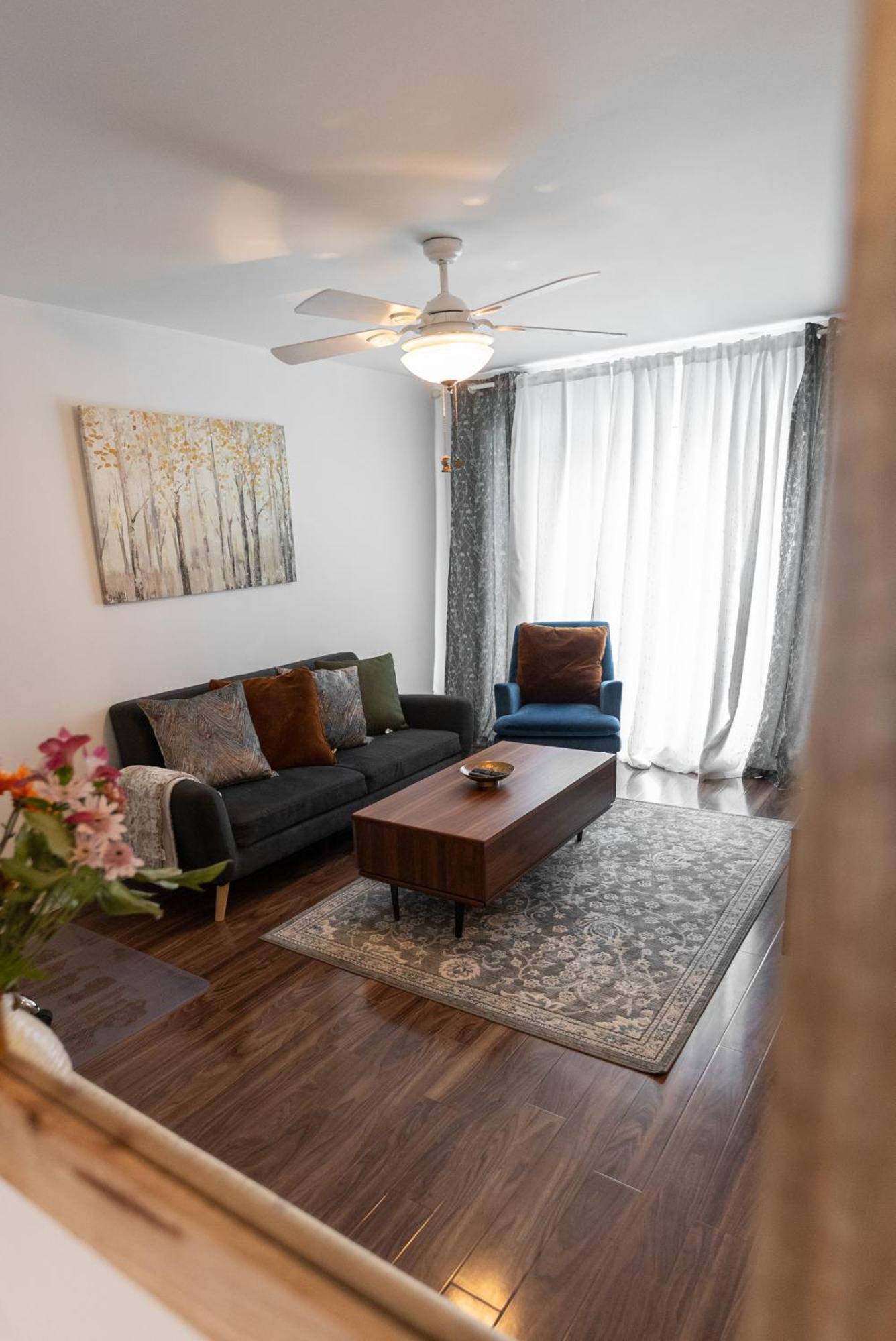 Comfortable Spacious House With Parking Броссар Экстерьер фото