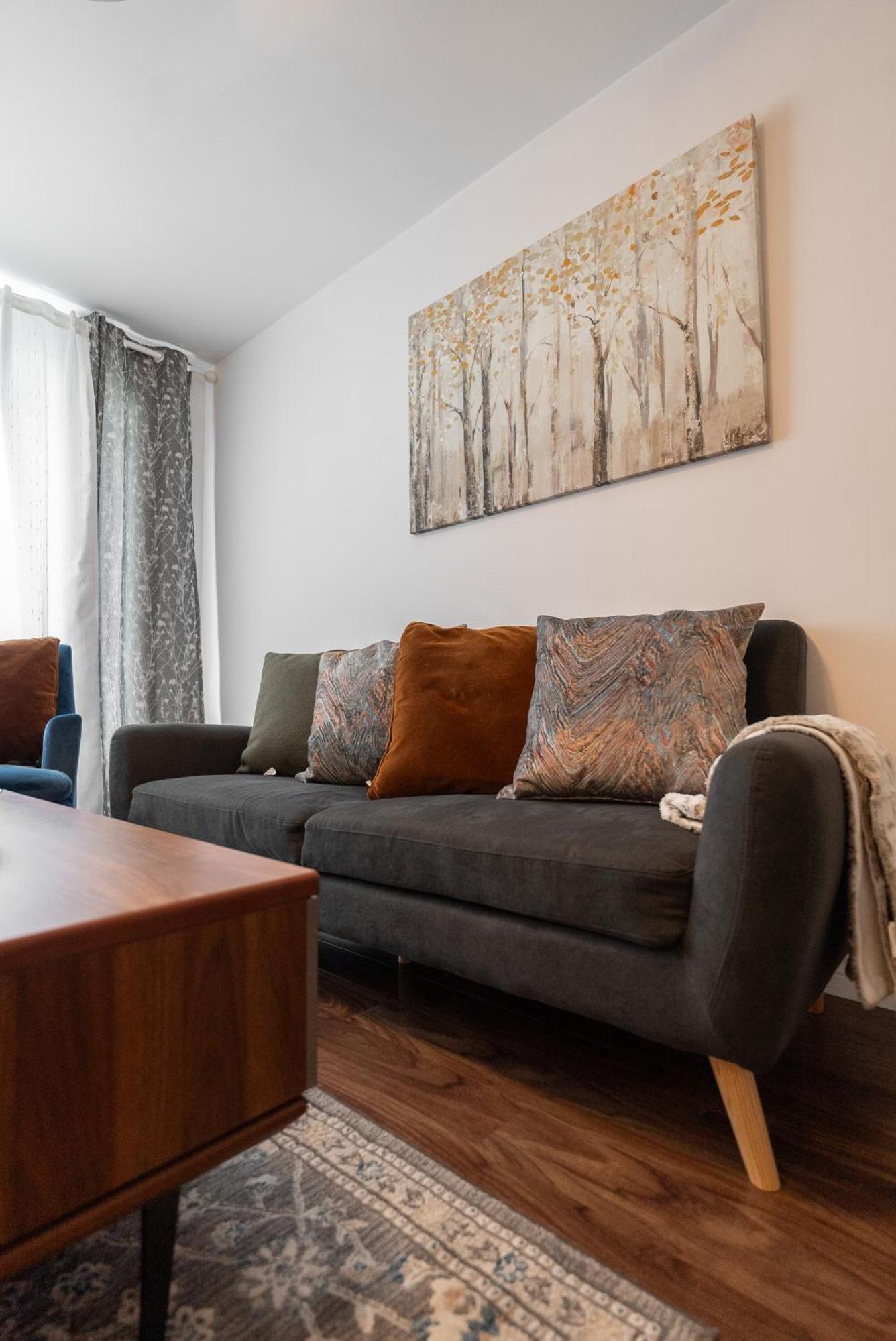 Comfortable Spacious House With Parking Броссар Экстерьер фото