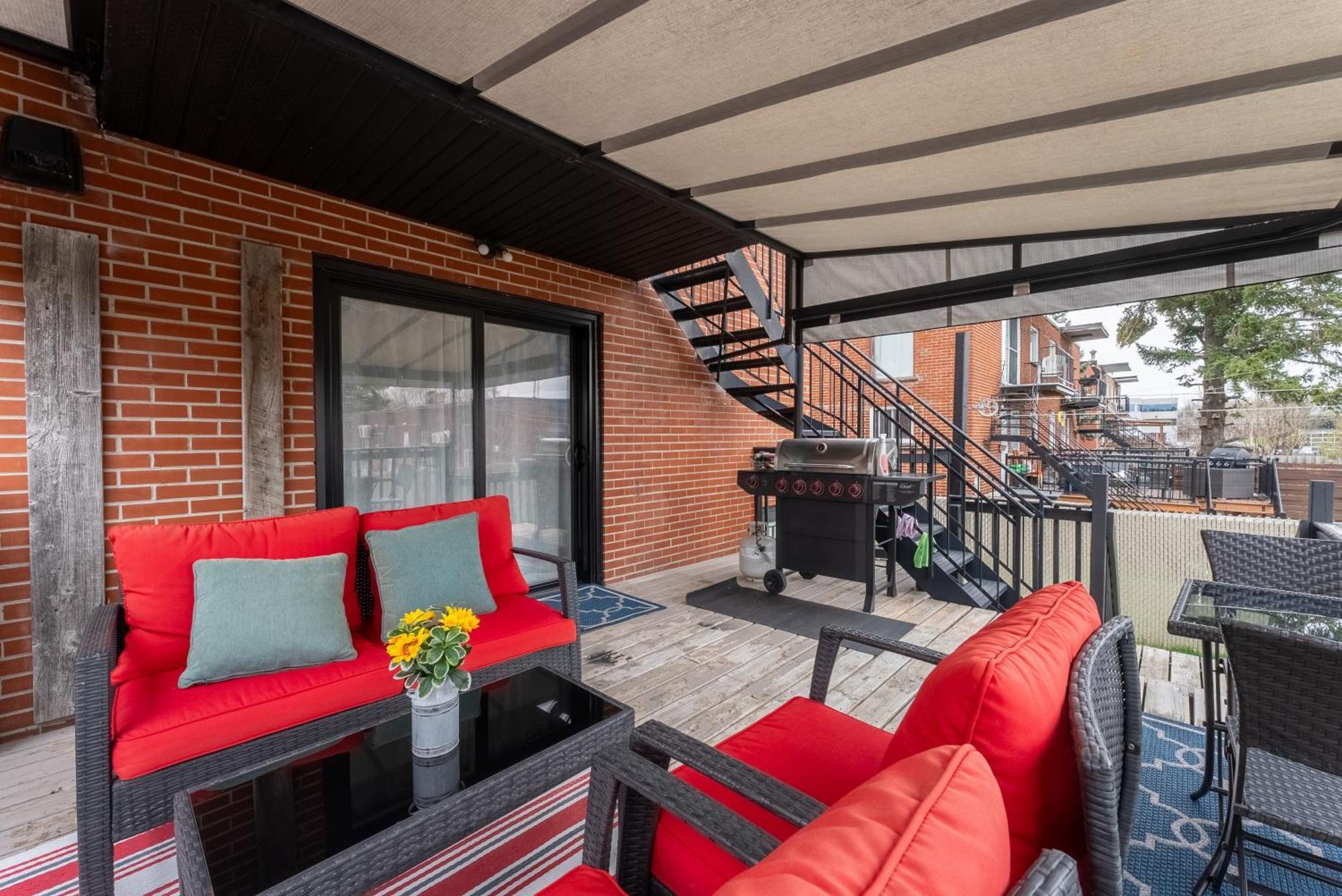 Comfortable Spacious House With Parking Броссар Экстерьер фото
