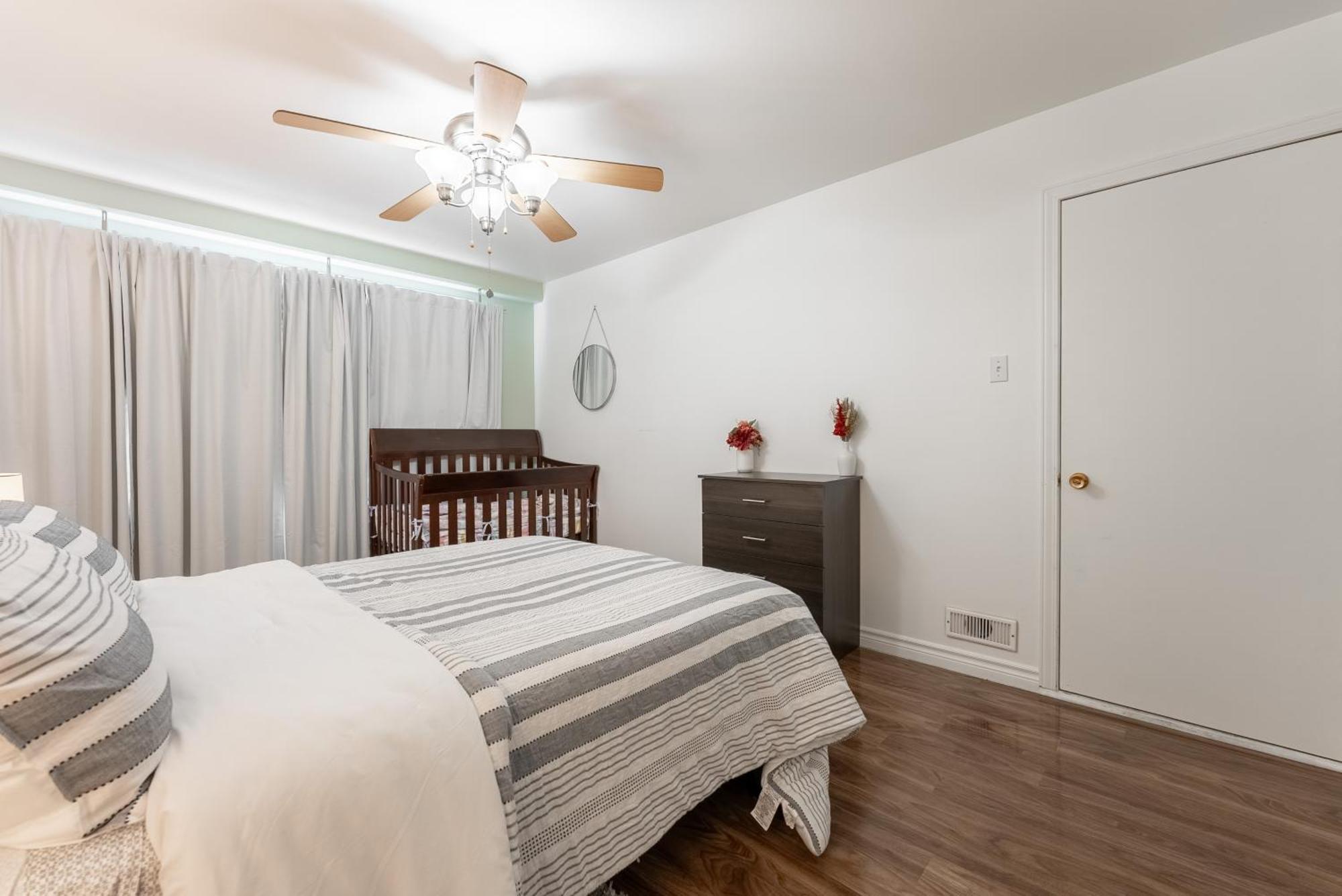 Comfortable Spacious House With Parking Броссар Экстерьер фото